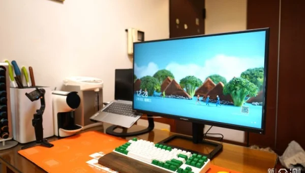 如何优化 Win11 多显示器色彩校准？