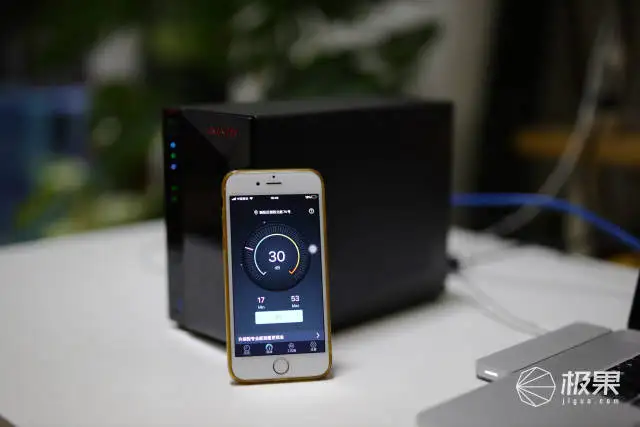 nas硬盘数据能在windows读取吗