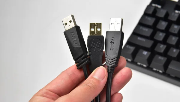 Linux 怎样管理系统的热插拔设备