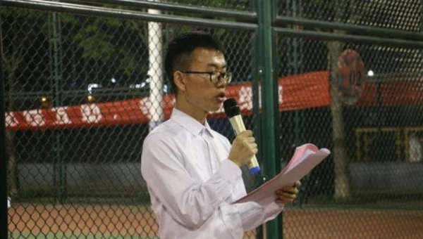 怎么扩容e盘windows 10