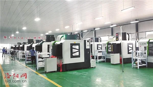 SQL 航空公司票务系统项目实战：航班预订与票务管理