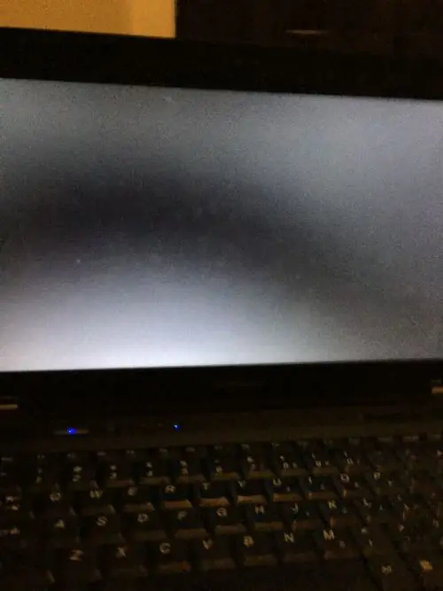 笔记本电脑windows7卡在黑屏怎么办