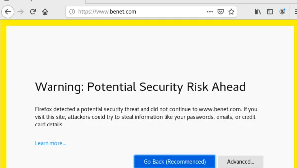 为何 Linux 系统启动时提示找不到内核？