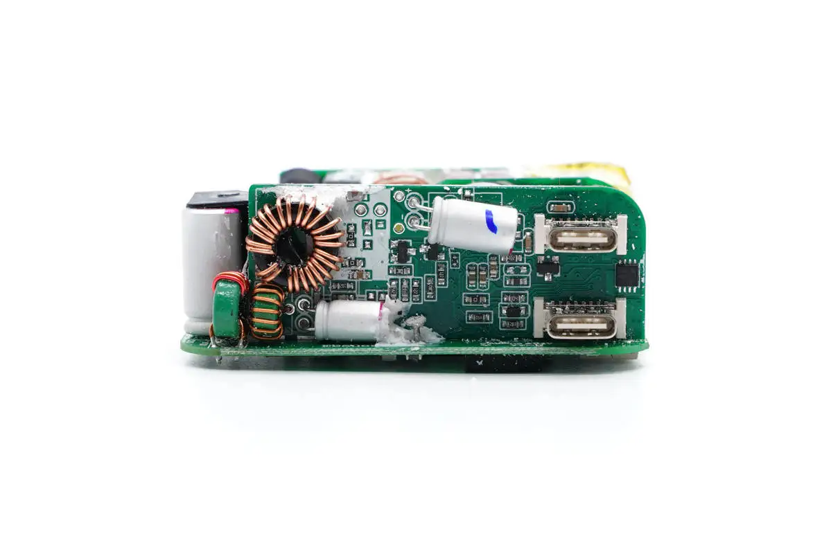 紫光d3830自带windows系统吗