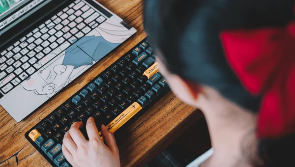 如何优化 Win11 蓝牙音频延迟?