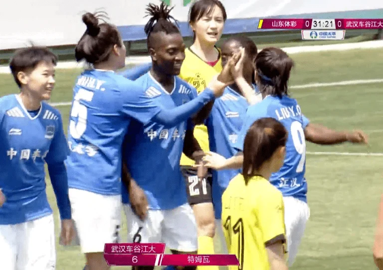 windows7穿越火线分辨率怎么调